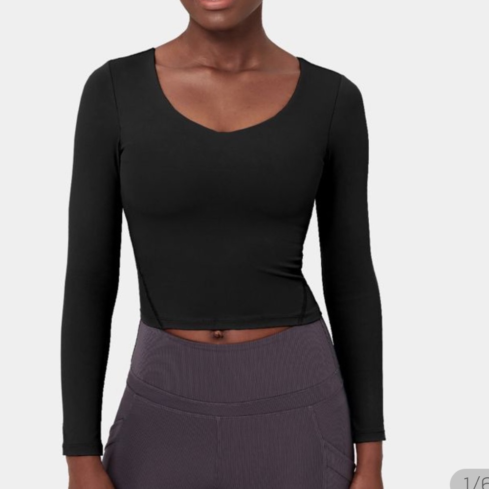 Halara long sleeve sports top